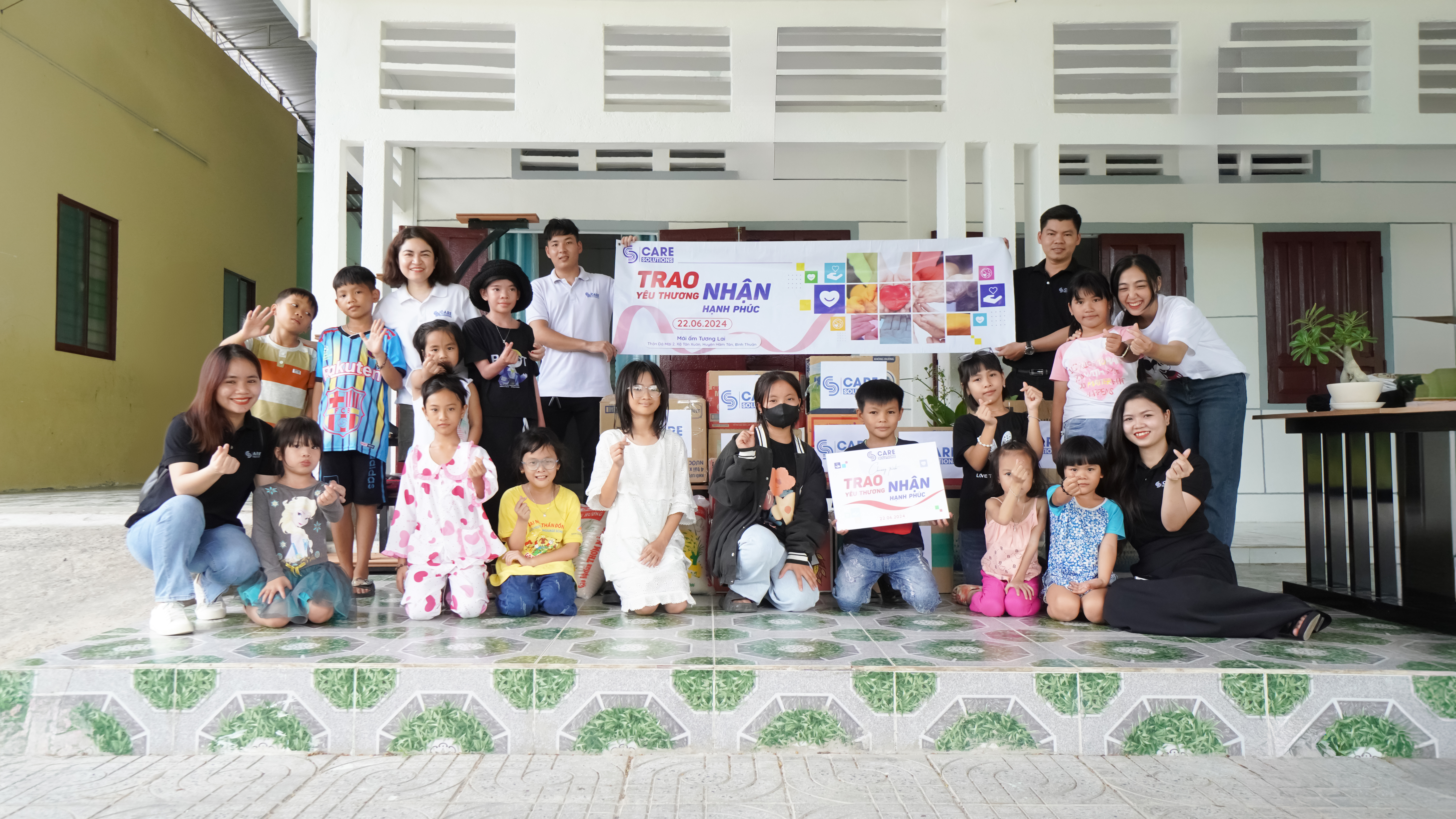 Hành Trình “Trao Yêu Thương - Nhận Hạnh Phúc” Đong Đầy Cảm Xúc Của Care Việt Nam