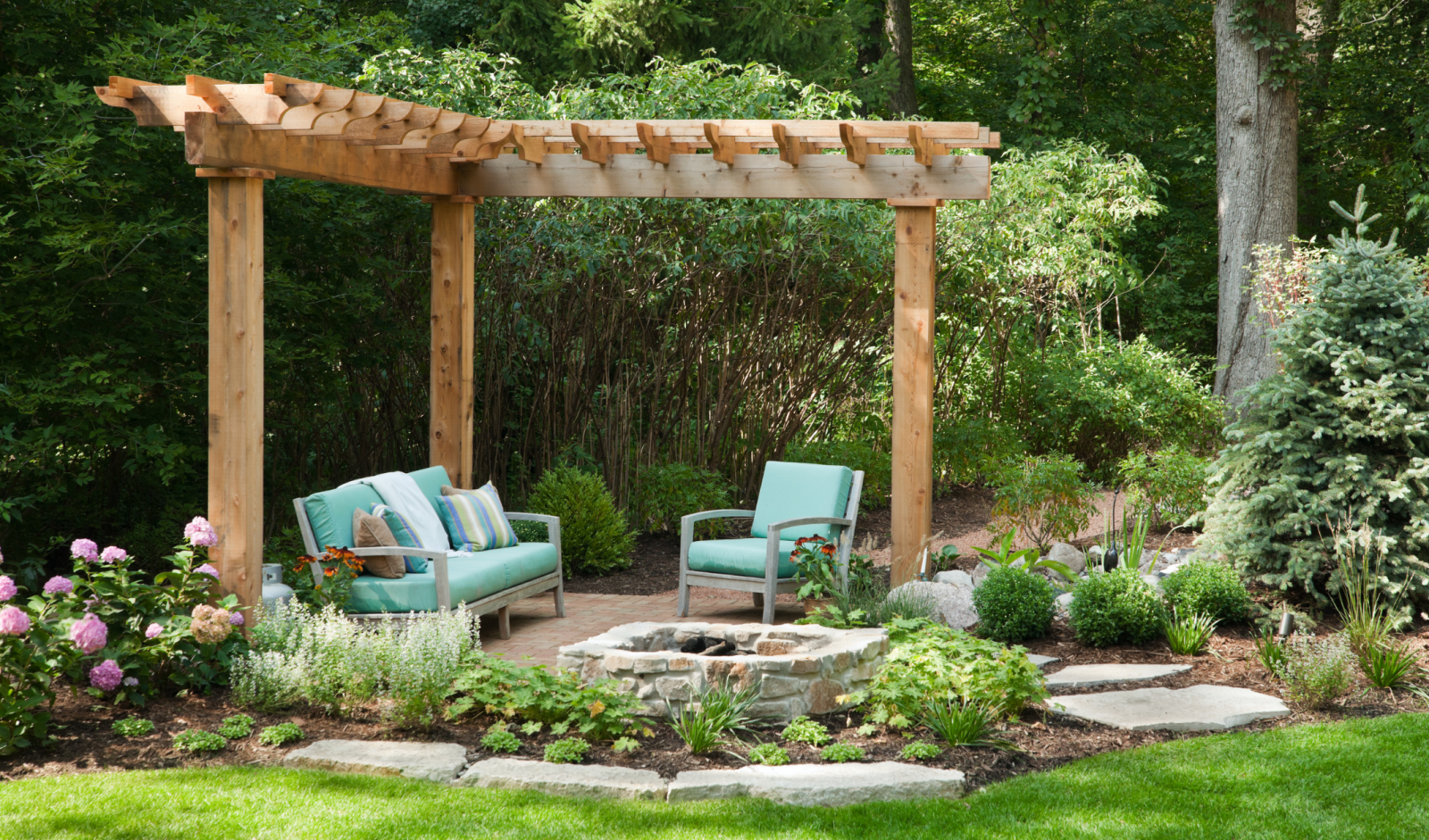 Tận dụng tối đa diện t&iacute;ch để trồng c&acirc;y xanh