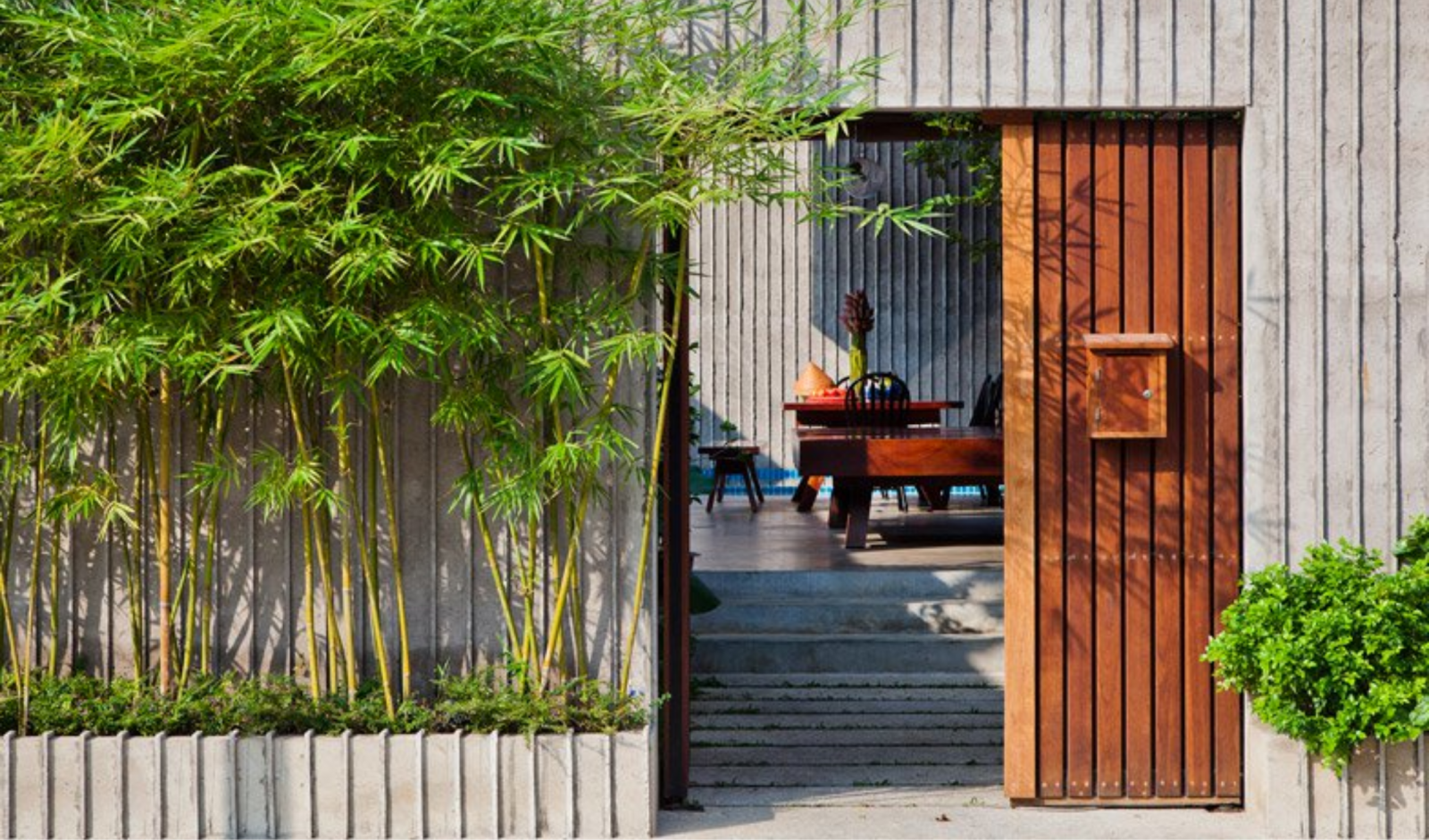 Tre &ndash; một trong những vật liệu d&ugrave;ng trong thiết kế cảnh quan